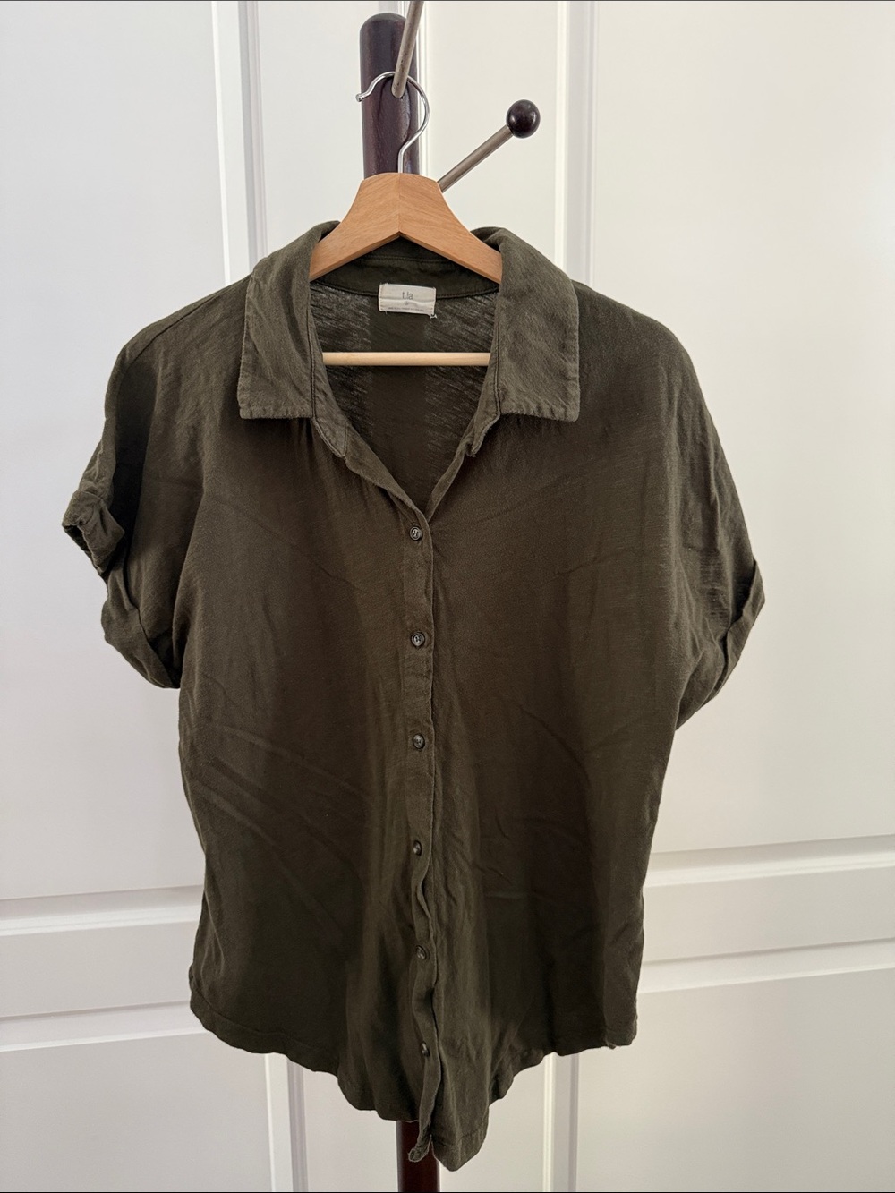 T.La Olive Green Short Sleeve Button-Down Shirt